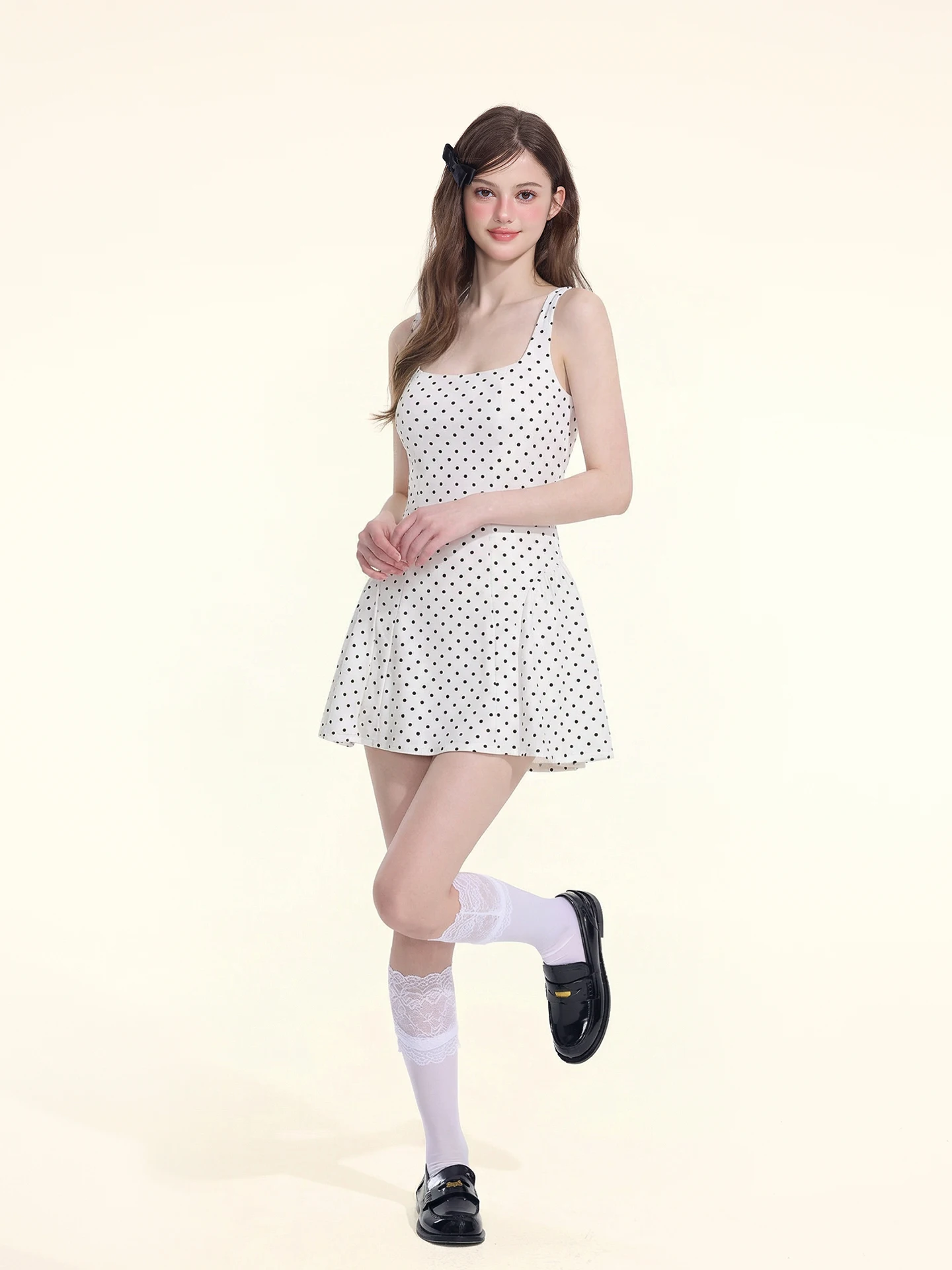 

Retro Polka Dot Swimsuit Women's Thermal Bath Suit Slimming Beautiful Holiday Swimwear Square Collar Polyester