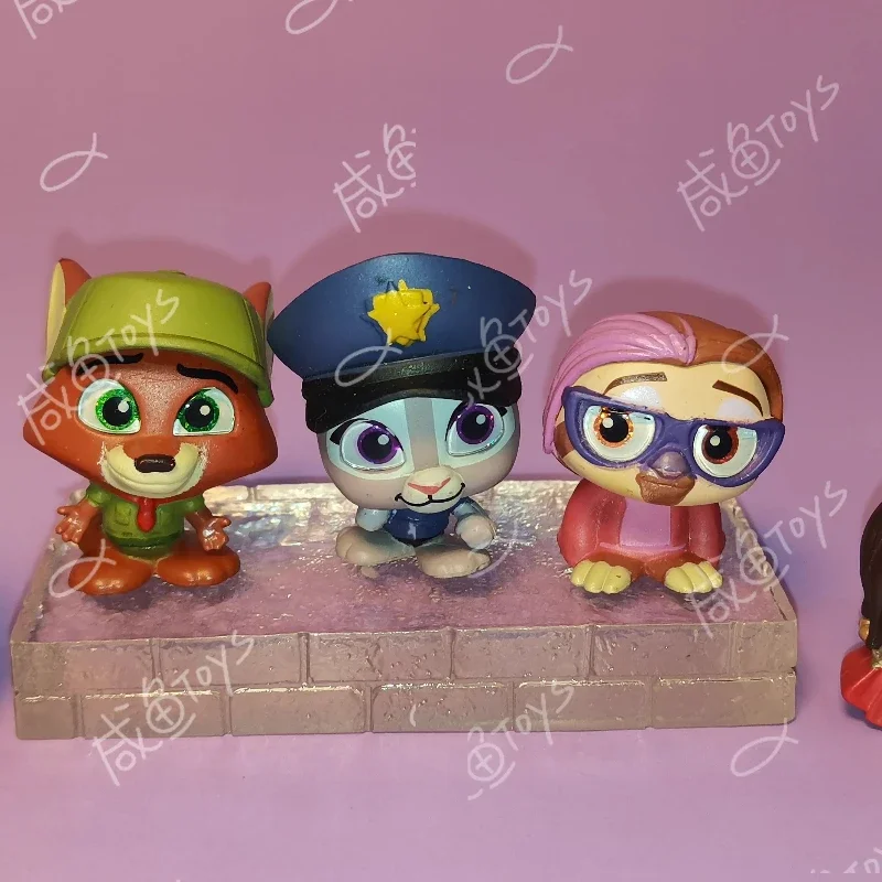 ディズニー Doorables シリーズ 11 テクニカラー引き継ぎアクションフィギュアステッチミッキーミンネニモローリーガラス目人形子供のギフト