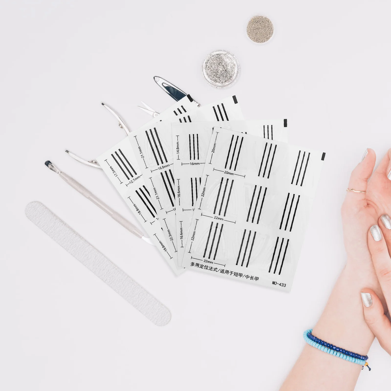 

4Pcs French Manicure Stickers Soft Crescent Positioning Stencil Guides Quick Home Salon Manicure Nail Art Template Decals