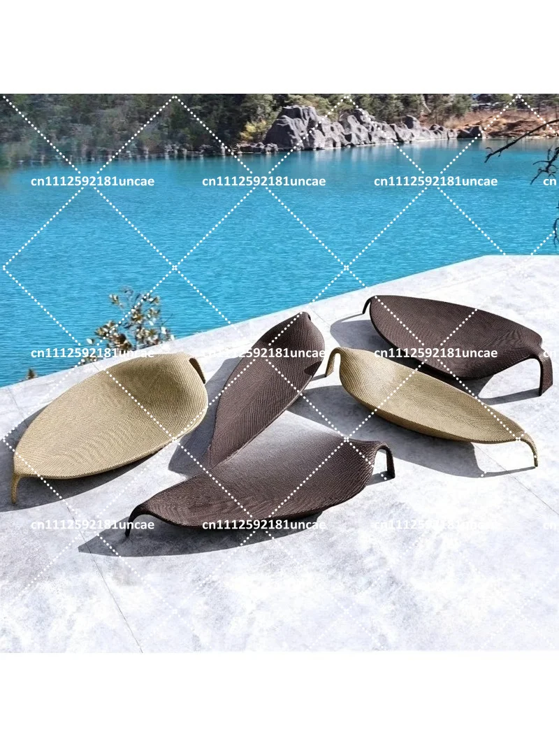 Outdoor Lounge Beach Chair Leaf Print Patio Poolside Relaxation Chair for Resort Balcony Villa