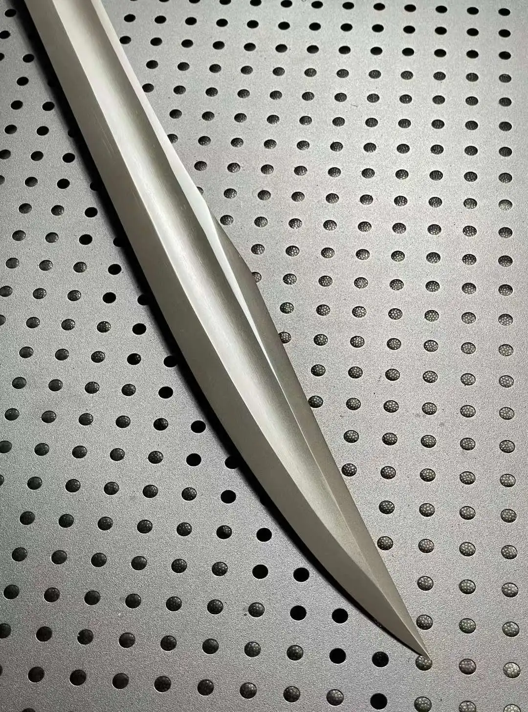 Mutant Sparta - Warrior, Western Battle Broadsword Sword,Multi Folded Refined 60Si2CrVA Steel Blade,Stainless Plated w/ Titanium