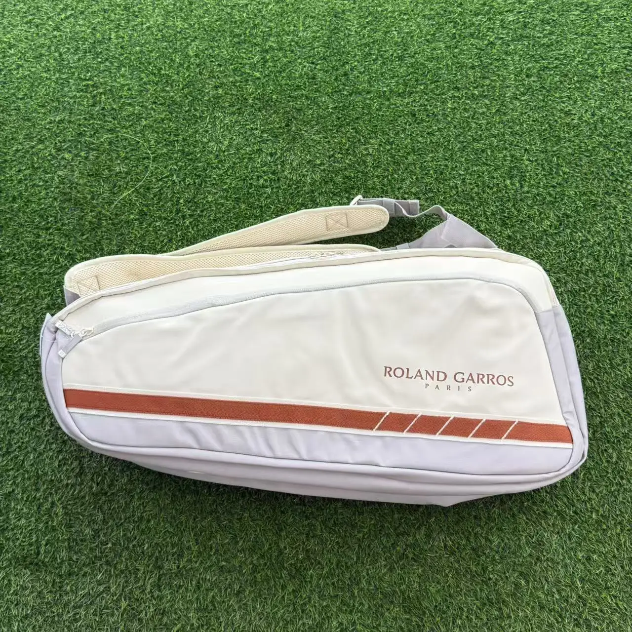 Wilson Roland Garros Session Soiree Super Tour 9PK Multi Functional Large Capacity Tennis Bag Sports Backpack WR8042901001