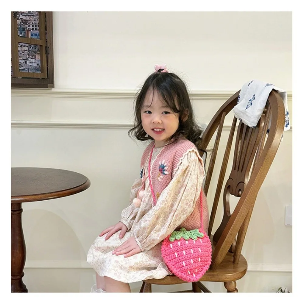 

Cute Handmade Strawberry Crossbody Bag Two-Tone Woven Design Crochet Woven Bag Crochet Yarn Mini Size Women's Bag for Women