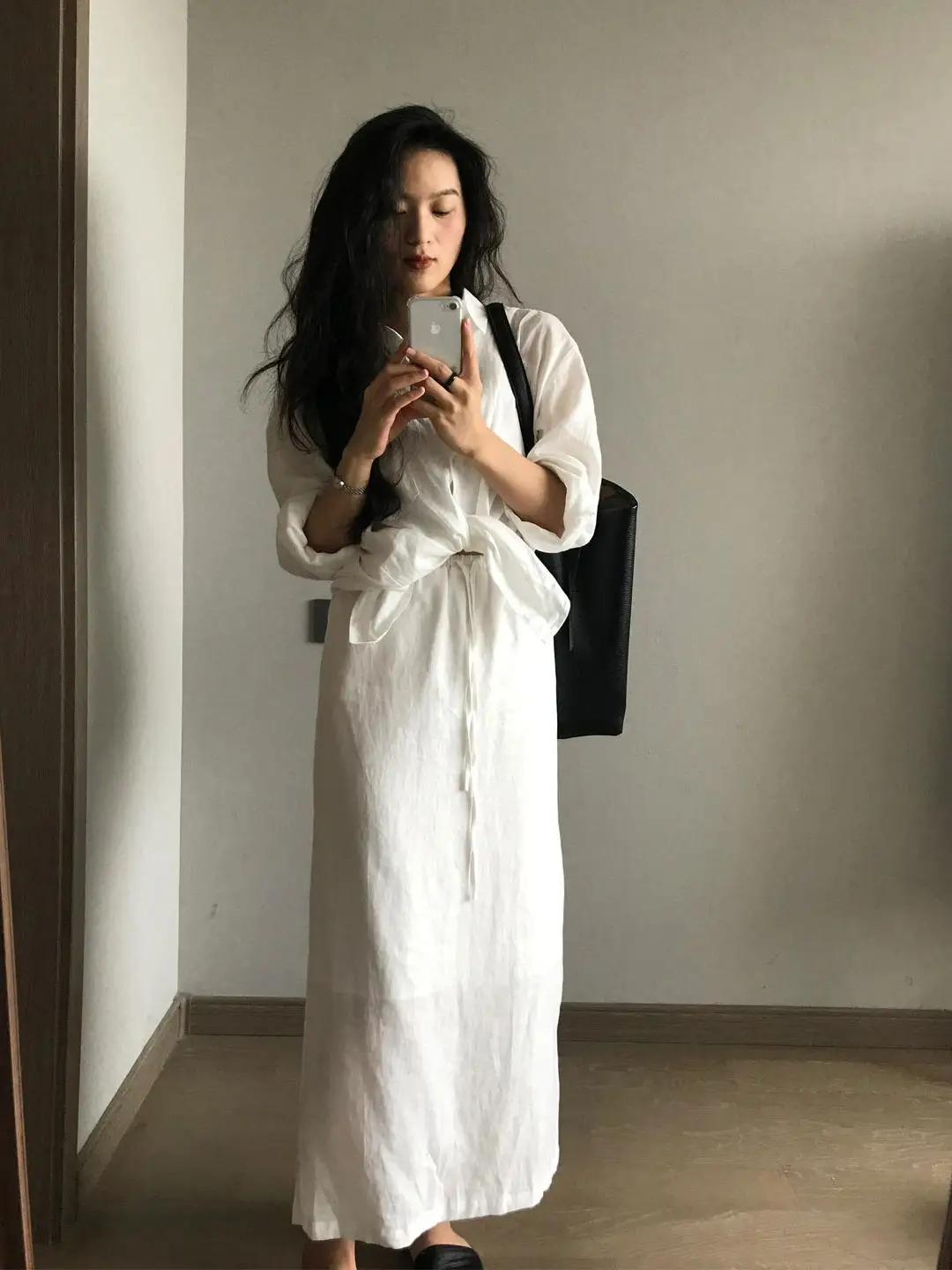 

Elegant Commute Versatile White Long Sleeve Shirt with Drawstring Elastic Waist Slimming Skirt Women Spring Summer Set