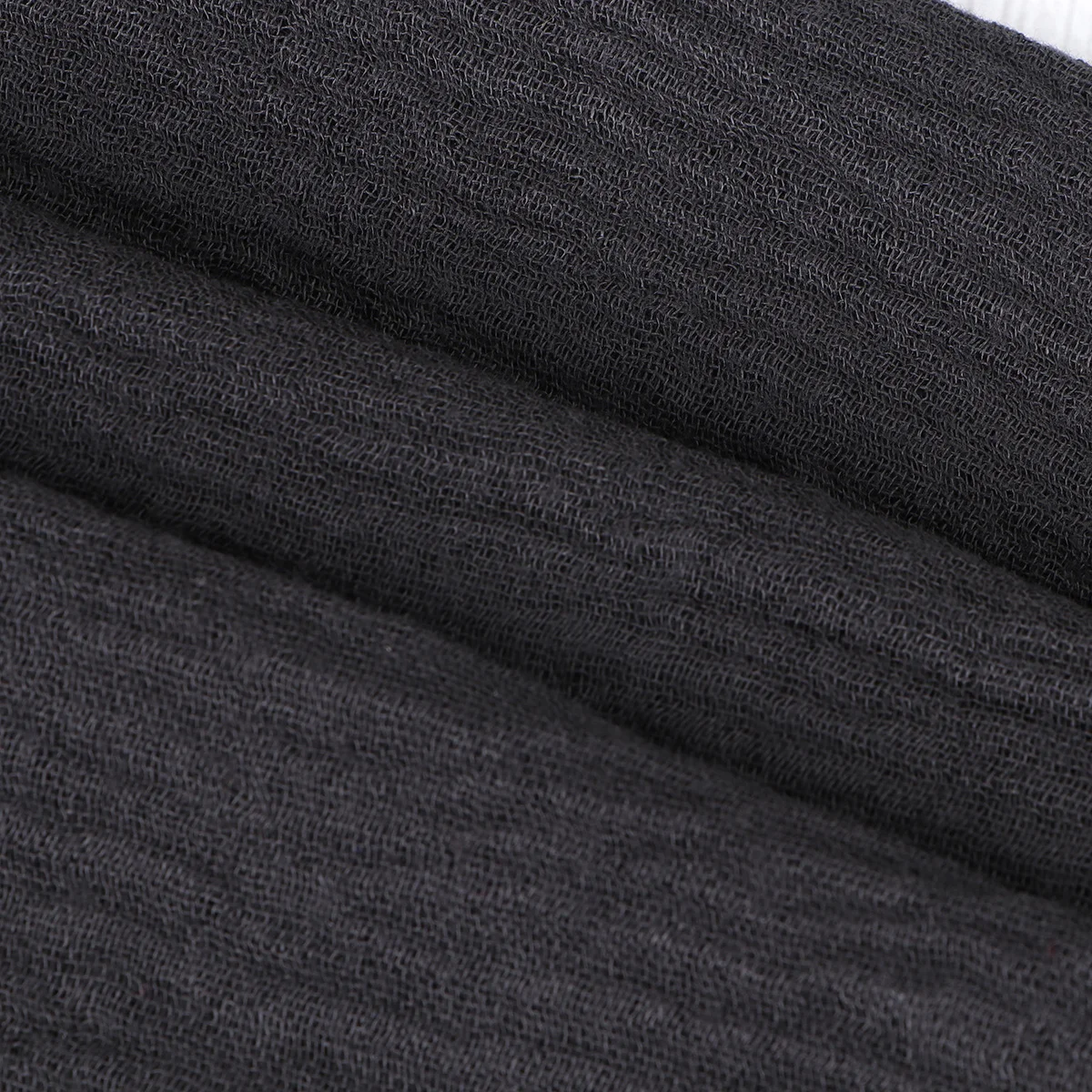 

1pc Pure Color Crumpled Style Simple Solid Single Color Scarf For Women Men Durable Scarf Simple Style Black Shawl
