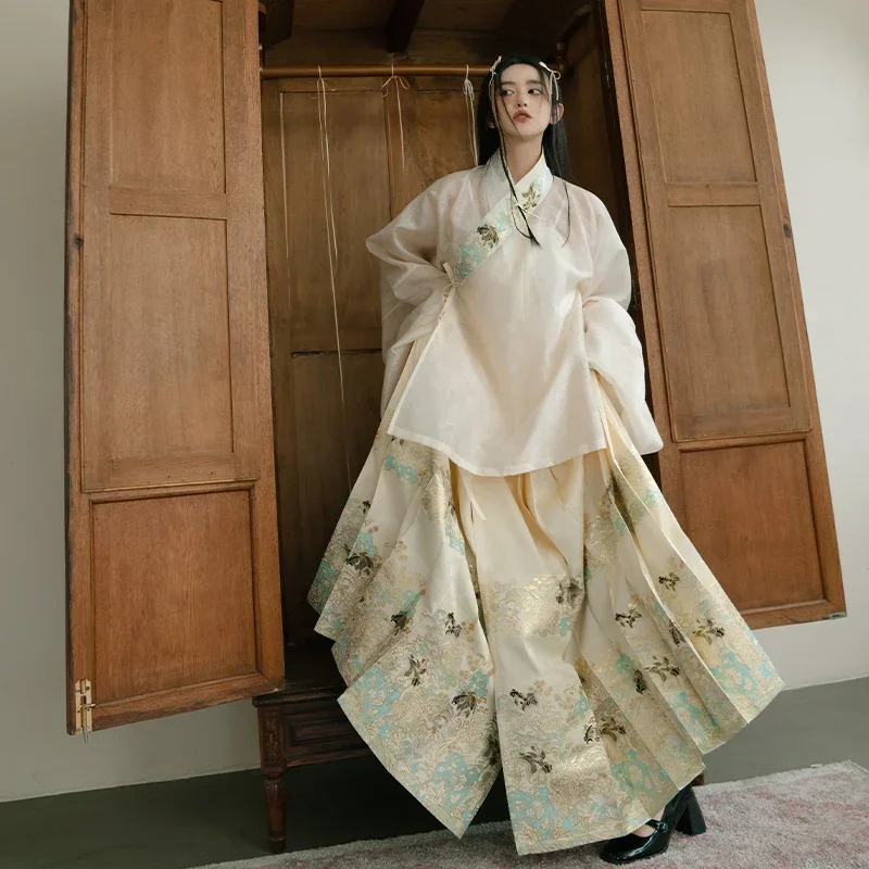 

Woman Wedding Elegant Horse face Pink mamianqun Chinese Traditioanl Hanfu Ancient Ming Dynasty Traditional Clothing Costumes