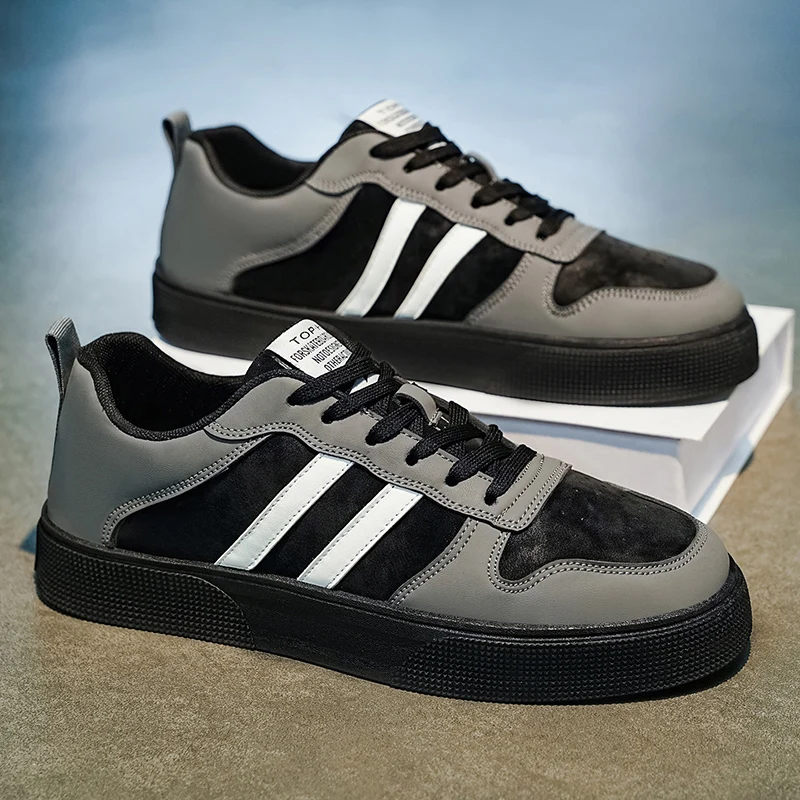 Flat Sole Comfortable Lightweight Anti Slip Sneakers 2026 Autumn New Men Casual Shoes Black Mixed Colour Breathable Man Shoes