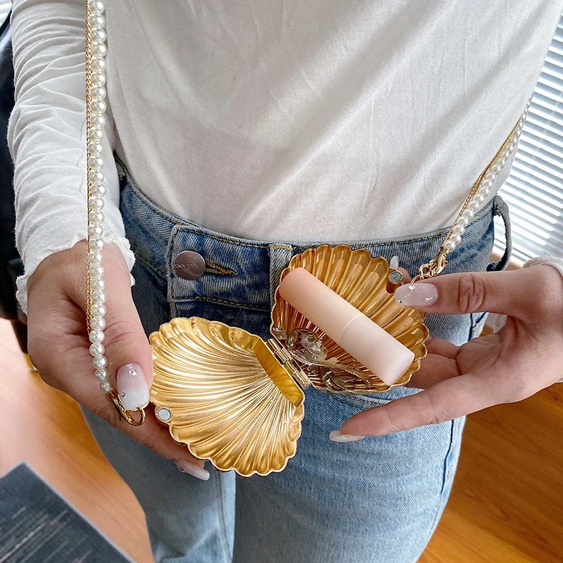 2023 Nieuwe Zomer Lippenstift Tassen Voor Vrouwen Mode Parel Mini Portemonnee Crossbody Tas Hoge Kwaliteit Gouden Shell Tas Designer Schoudertas