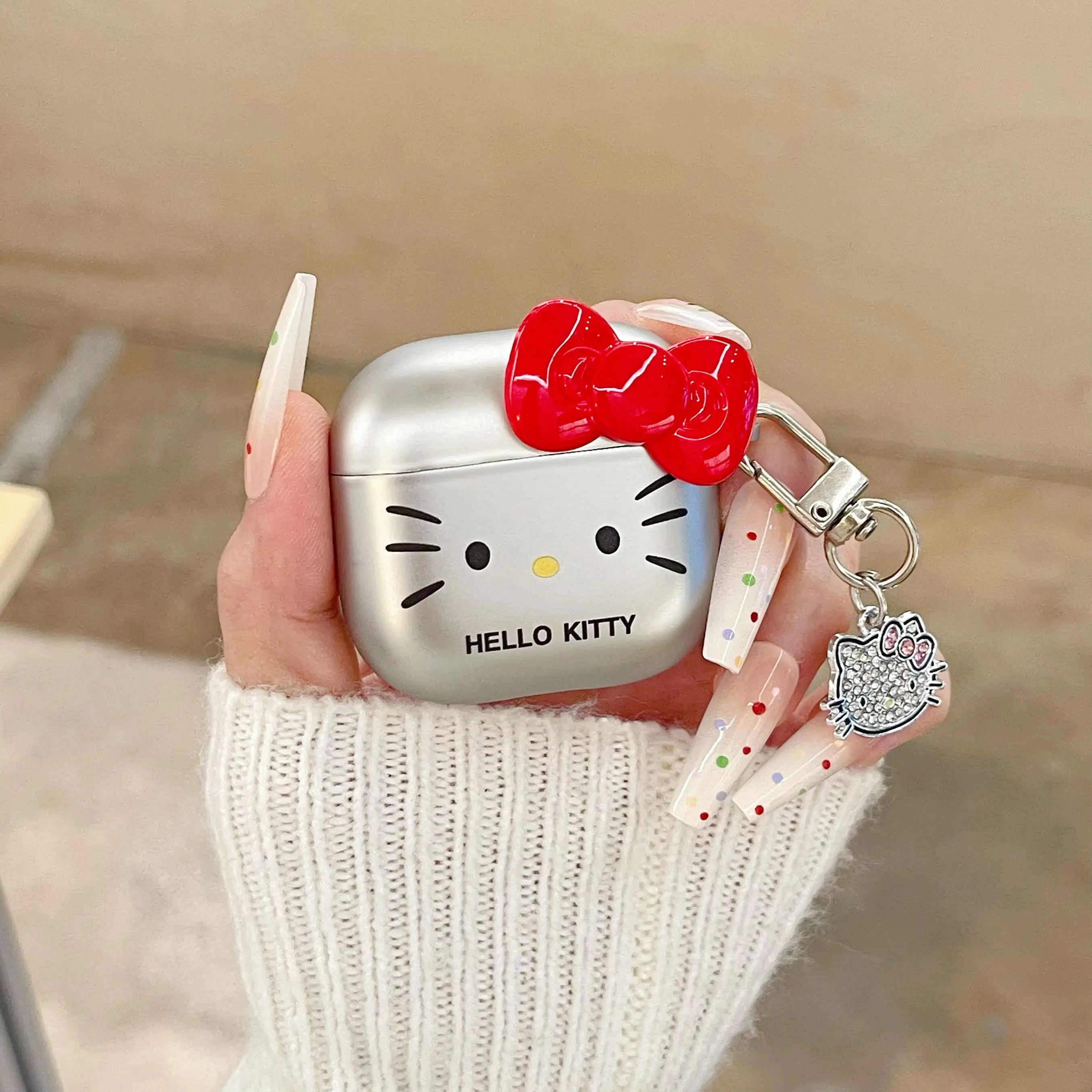 Luxury Silver Plating Sanrios Hello Kitty with Pendant for AirPods 1 2 3 4 Pro 2 Case IPhone Earphone Accessories Air Pod Cover