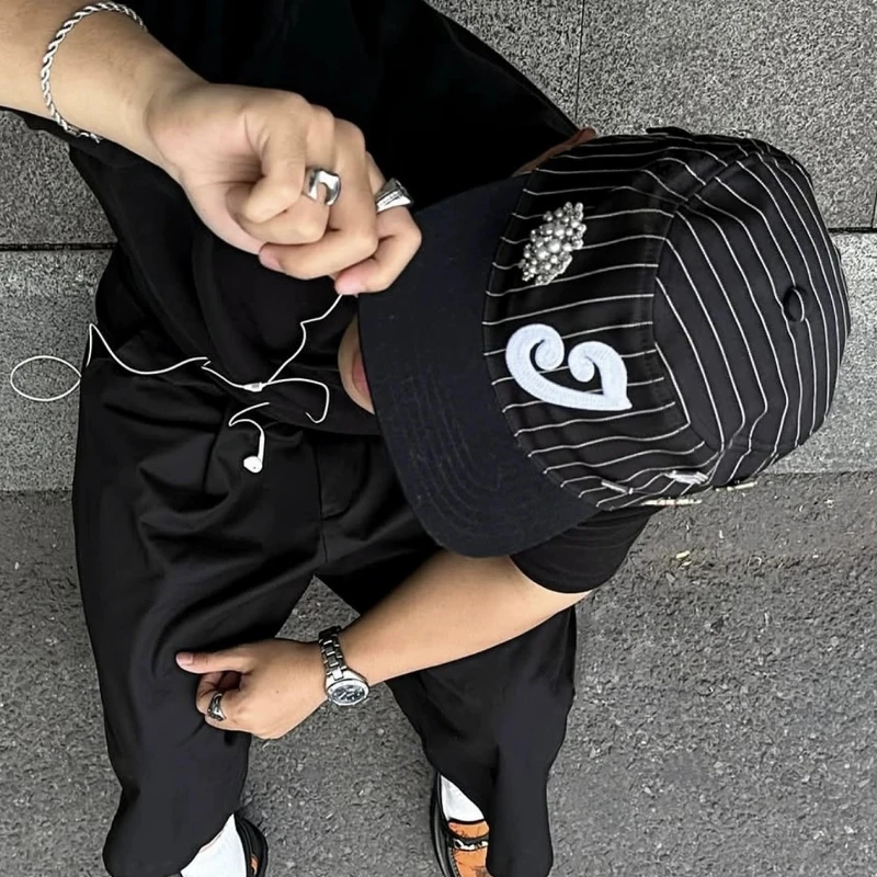 Y2K سريعة الجافة شقة حافة المطرزة قبعة بيسبول للنساء الهيب هوب الصيف الخريف للجنسين منقار البط حماية الشمس أمريكا قبعة