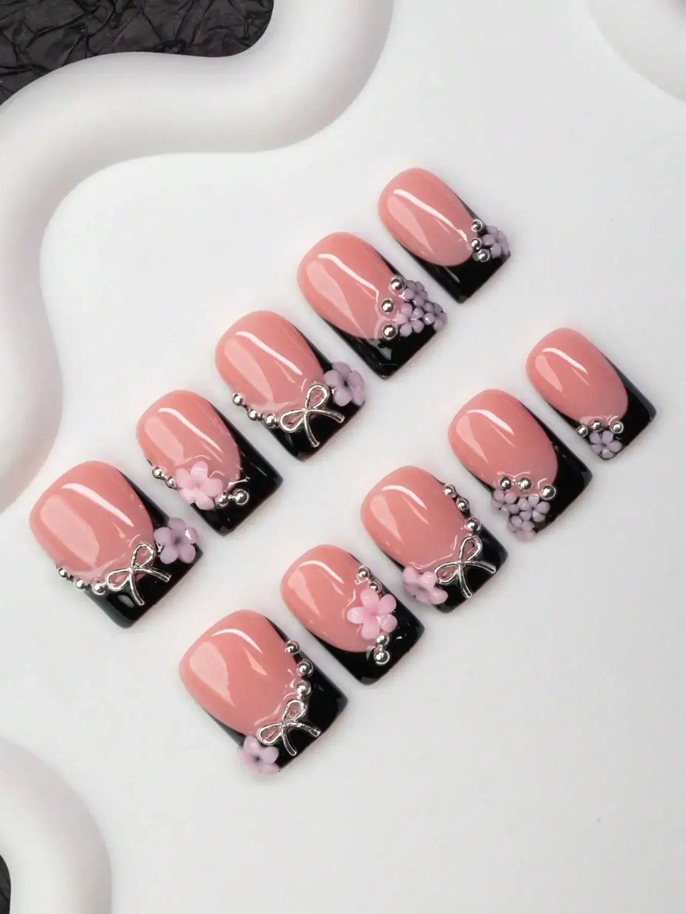 

10pcs/Set Handmade Almond-Shaped Y2K Baddie Style Press-On Nails, Nude, Black, Pink Colors With French Tips, Floral, Cream Textu
