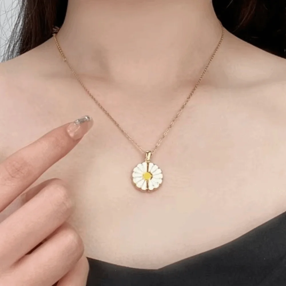Titanium Steel Glaze Oil Chrysanthemum Pendant Layered Chain Handmade Sunflower Necklace Pendant Vintage Simple Daisy Necklace