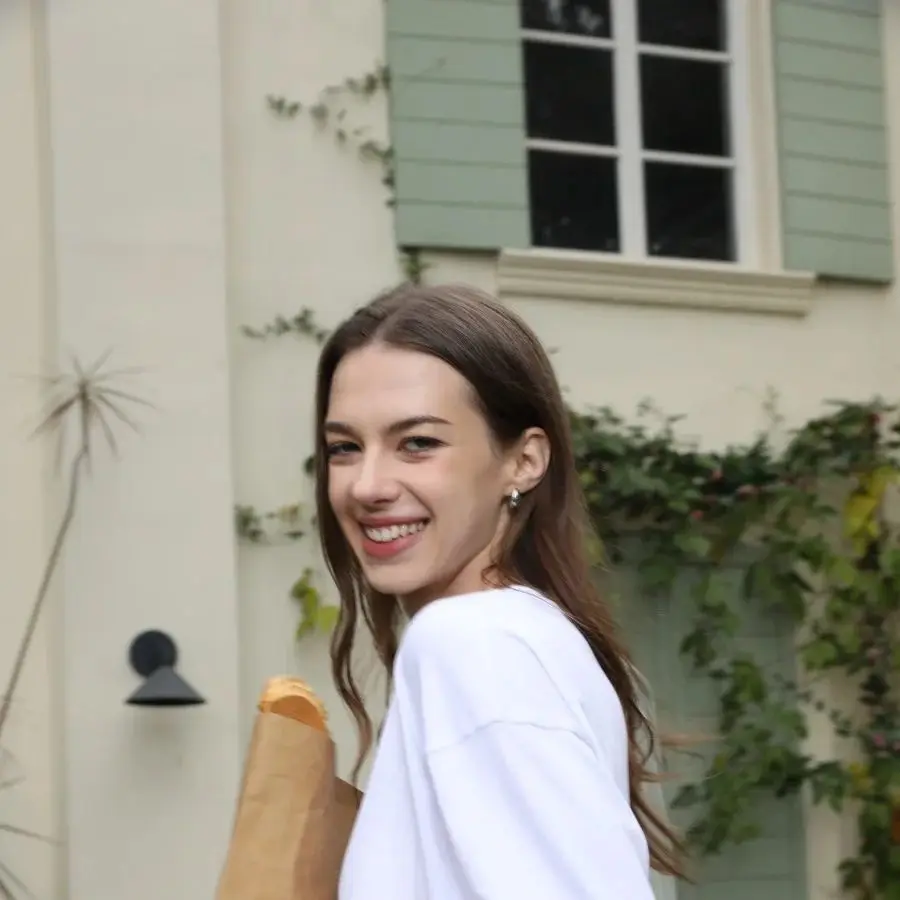 YooXee  Queen  available for style modification  freighting links