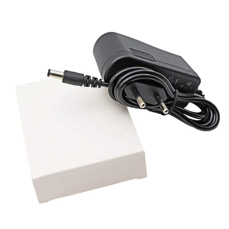 12.6V 1A 3A 5A 10A 18650 21900 Lithium Battery Charger For 12V 3S Series Li-Ion Battery Polymer smart Charger 18650 Battery Pack