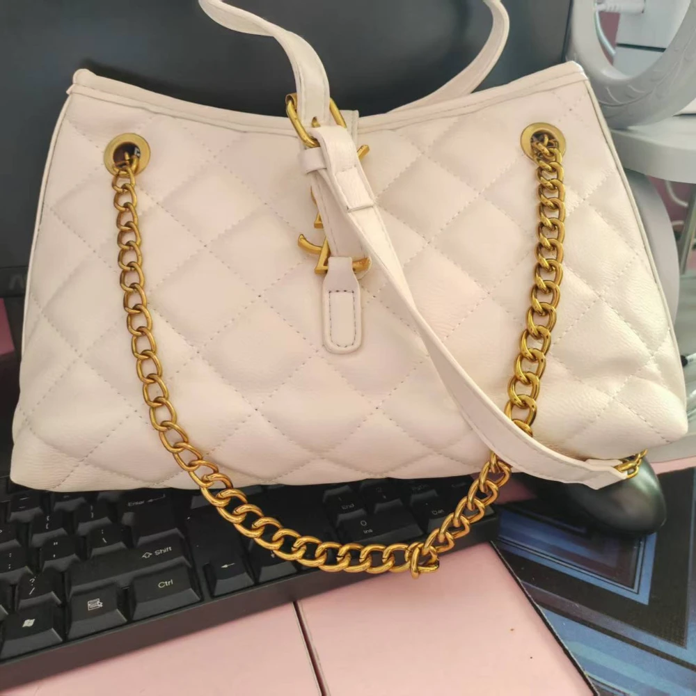 Borsa a tracolla da donna di a - Luxury Bags Goyard recensione e prezzo
