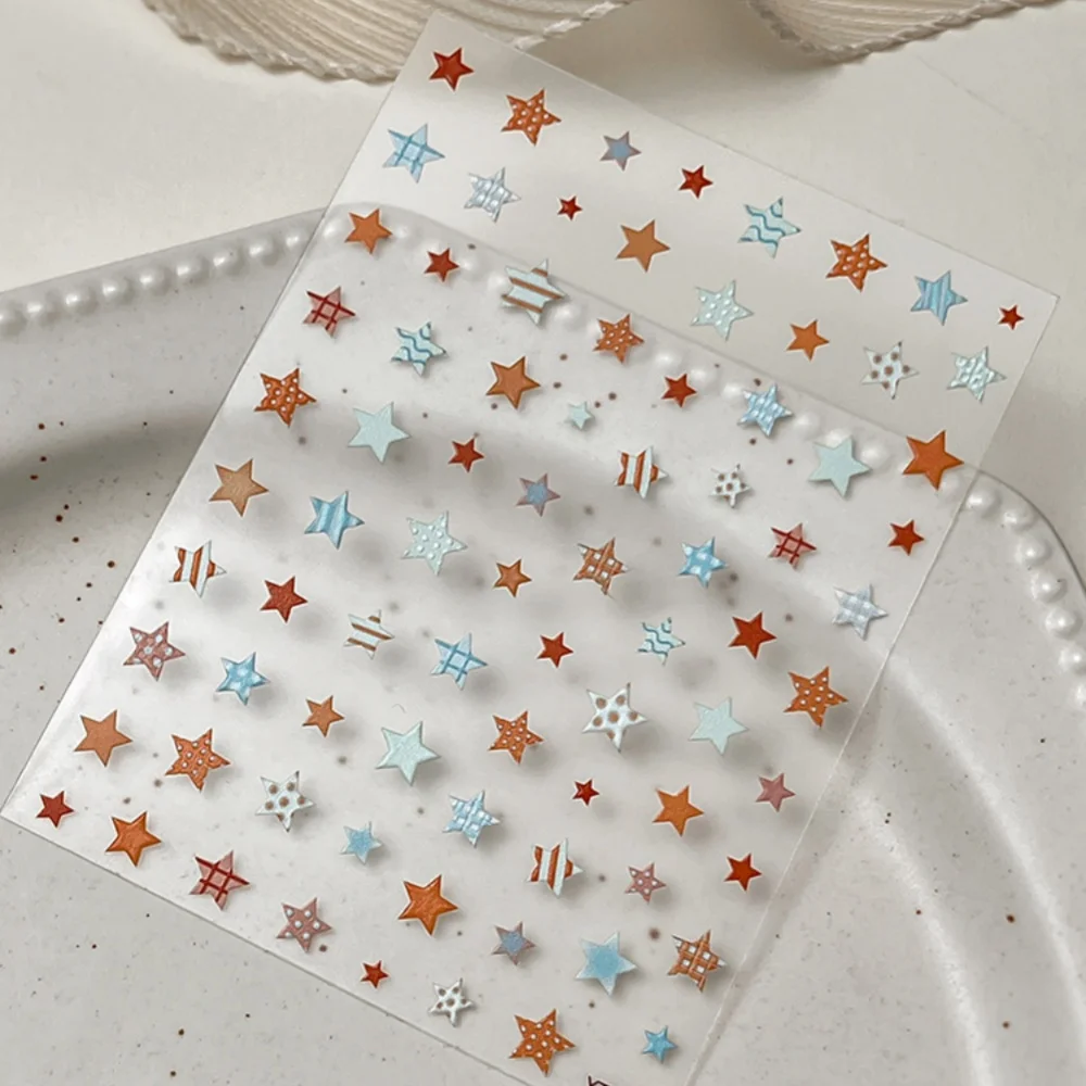 สติกเกอร์ติดเล็บลายดาวสีน้ำตาลน้ำเงิน Y2K 1 ชิ้น ลายตาราง ลายคลื่น ลายจุด ลายเส้น ลายดาวห้าแฉกขนาดเล็ก แบบติดเอง สำหรับตกแต่งเล็บในฤดูหนาวและเทศกาลคริสต์มาส