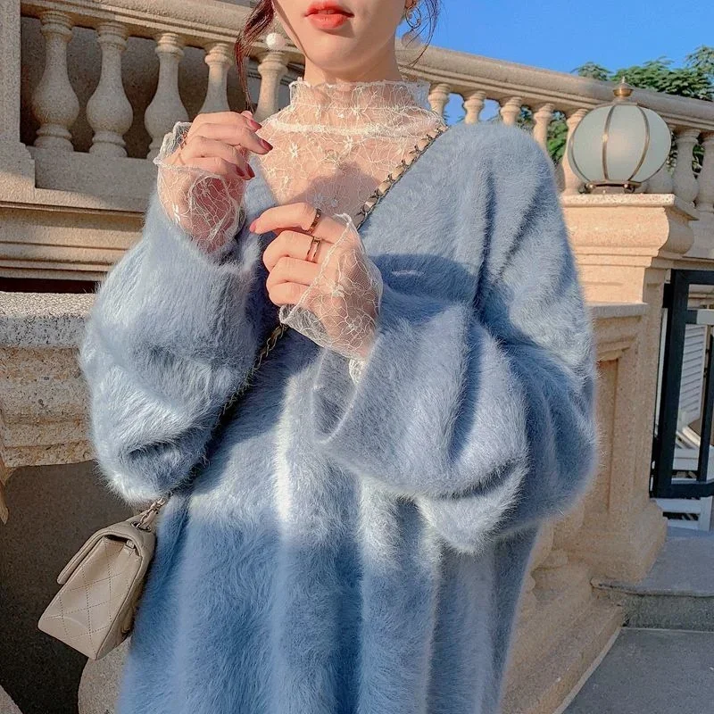 Sweater bulu halus wanita, pullover rajutan kasual longgar, warna murni leher V kasmir, mode baru musim semi 2025