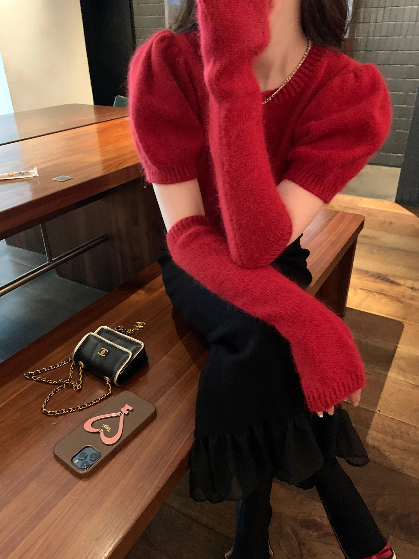 

Cisas Red Knitted ort Sve Sweater 2025 Winter New Year Women's Faion Commute Sle Bunny Fur Long Sve Top