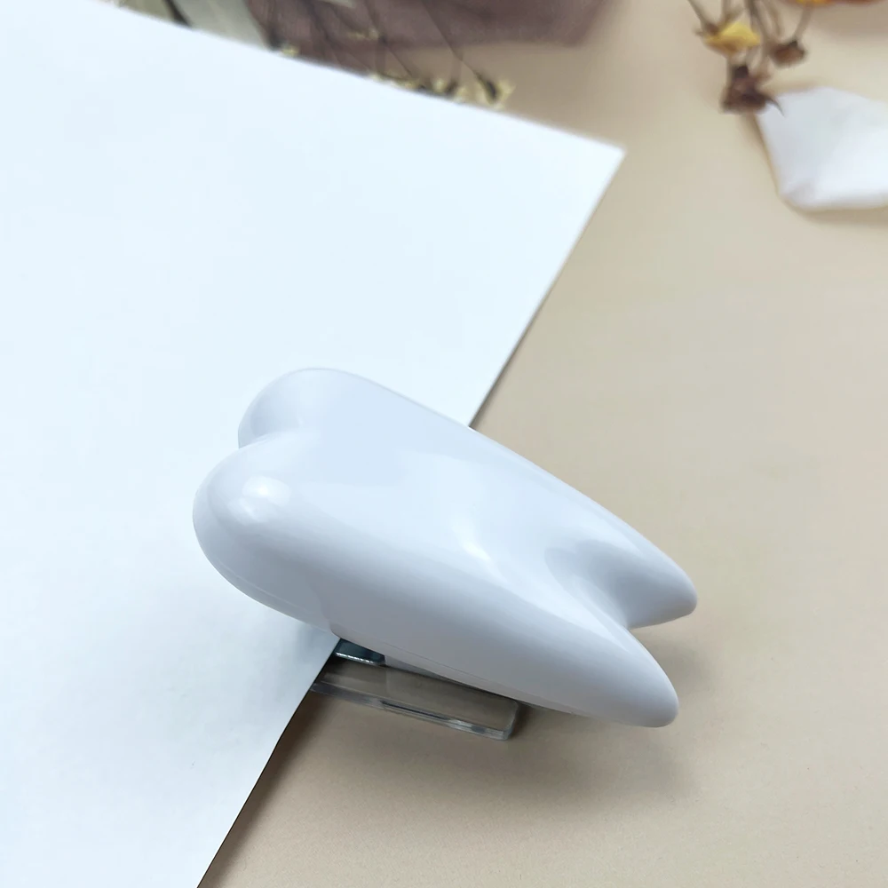 

Мини-степлер в форме зуба, ручные креативные степлеры, портативный набор степлеров, канцелярские принадлежности, офисные принадлежности, стоматологические подарки, степлер