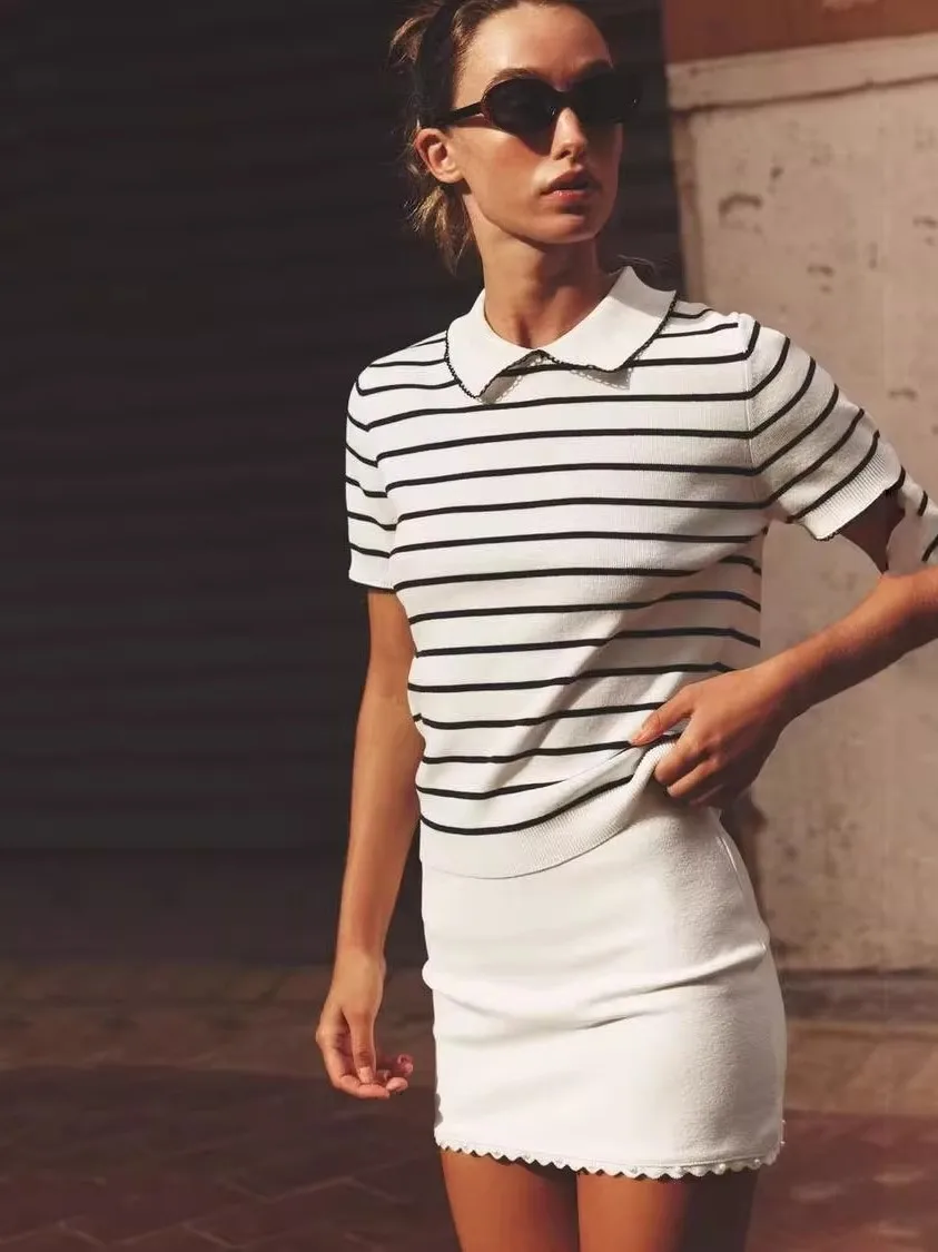 

Summer New Women's Knitted ort Sve Ne Decoration Casual Sle Faionable Slim Fit Striped Pattern Top