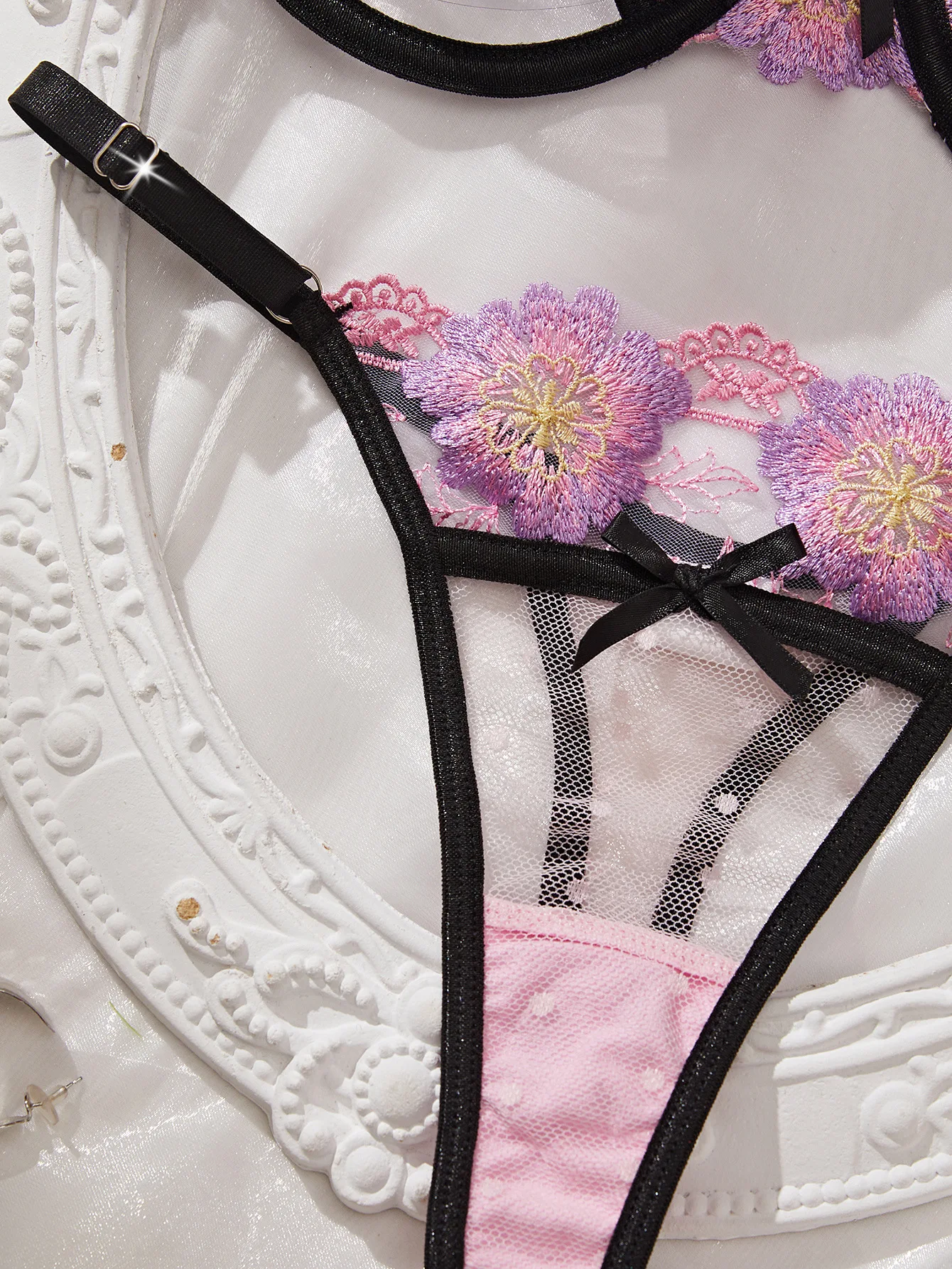 Ensemble de lingerie romantiqu - Sheer Mesh Bra avis et prix