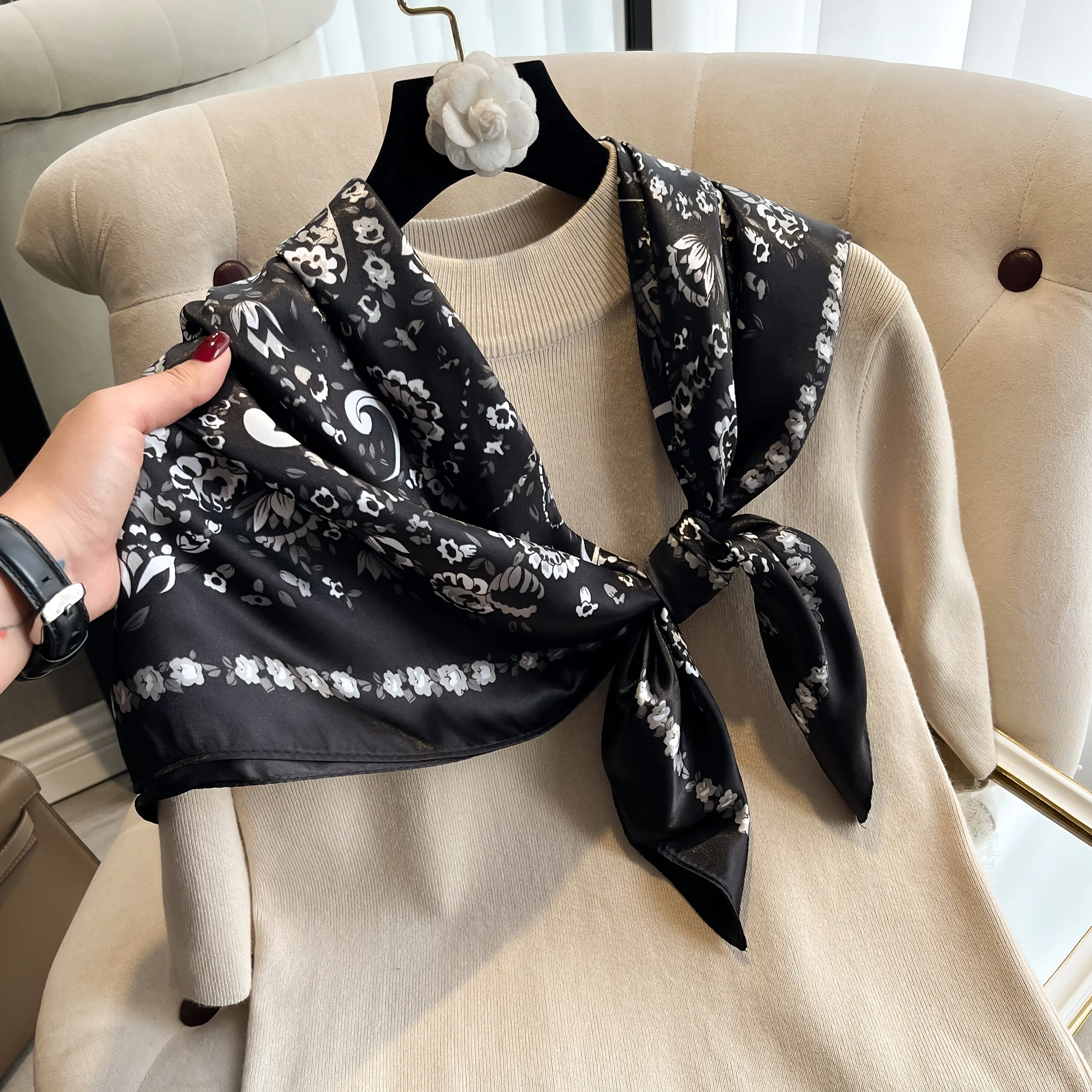 Luxury Silk Feeling Square Scarf Women 2024 New Print Satin Neckerchief Spring Hair Band Foulard Bandana Echarpe Tie Shawl Wraps