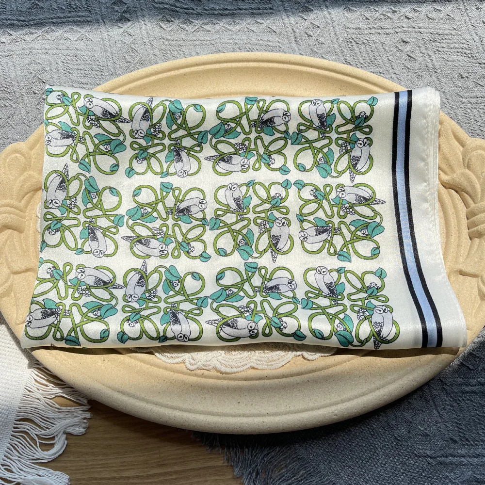 Tierdschungel kleiner frischer Seidenschal Mädchen Sommerausflug Allgleiches Seide 53cm kleiner quadratischer Schal Großhandel