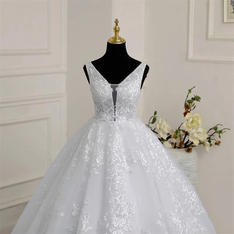 2023 New Pure White Wedding Dresses Classic V-neck Vestido De Noiva Luxury Lace Ball Gown Real Photo Robe De Mariee Cusotmize