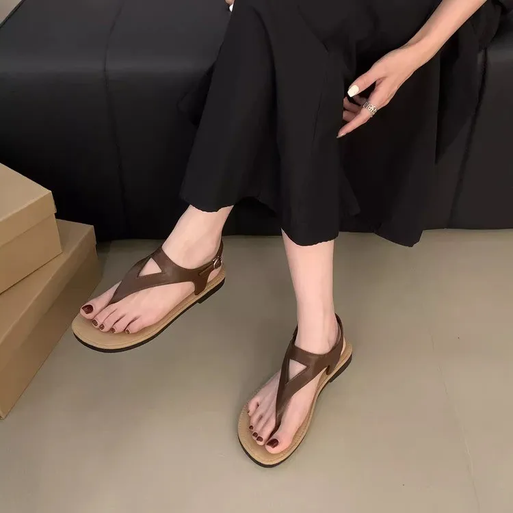 Women Minimalist Thong Sandals PU Leather Open Toe Ladies Beach Shoes Lightweight Soft for Women Sexy Slippers Sandals Buckle