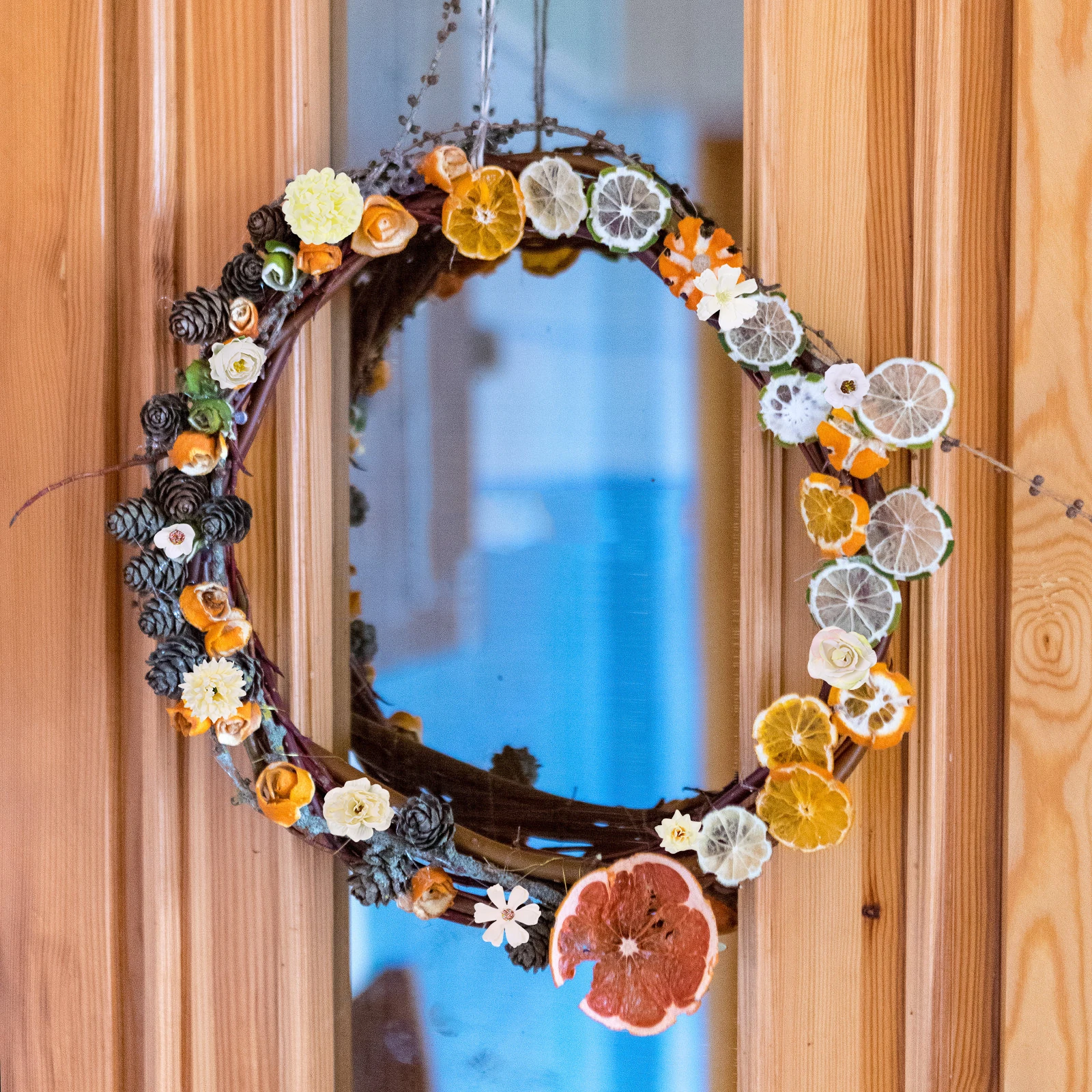 

Artificial Flower Polyester Material Home Decor Party Wedding Faux Mini Wreath Small Flowers Flower naments Craft DIY