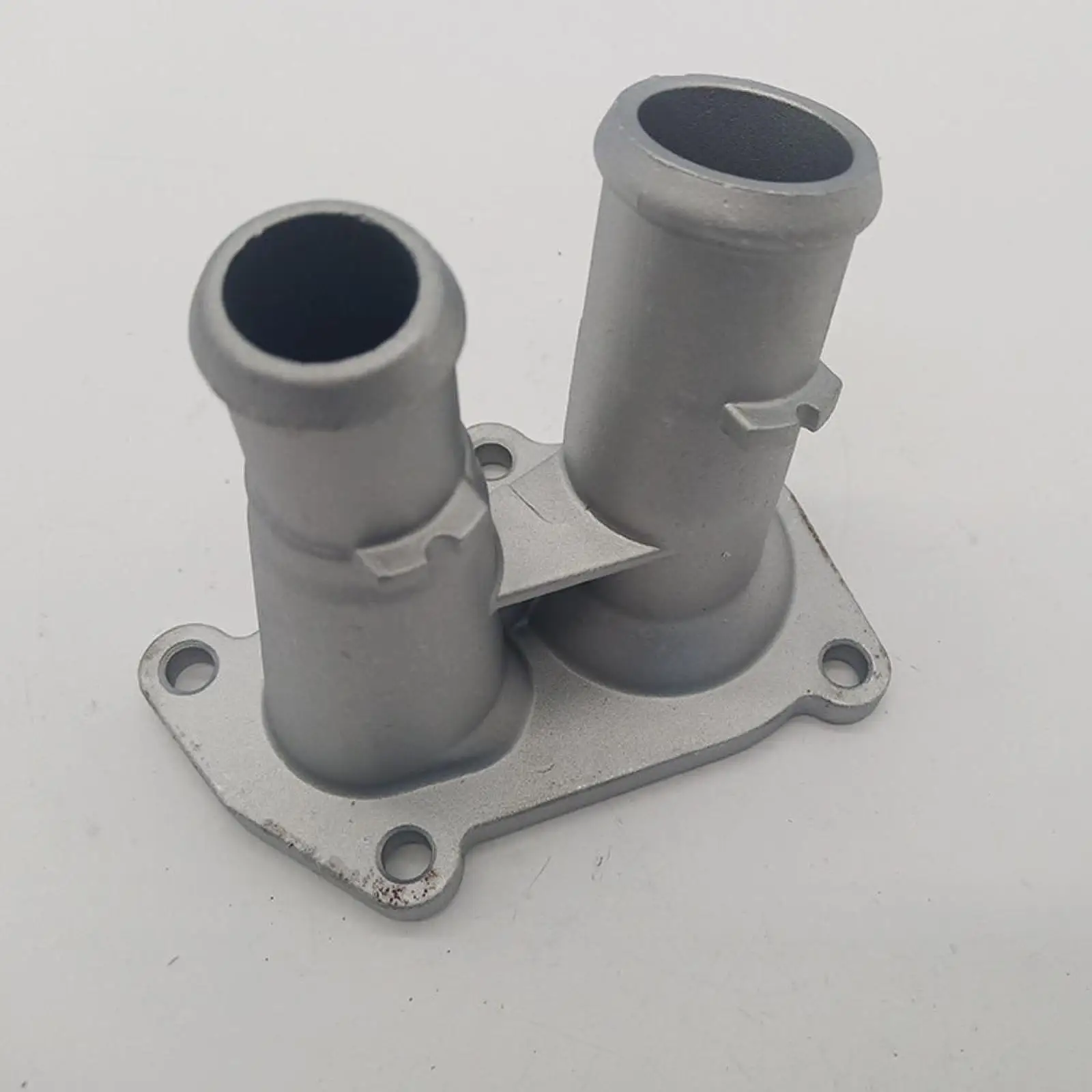 Thermostat Housing Assembly 1557904 1707050 2S6G9K478BC Portable Easy to Install Replacement for Fiesta MK6 2008 Onward
