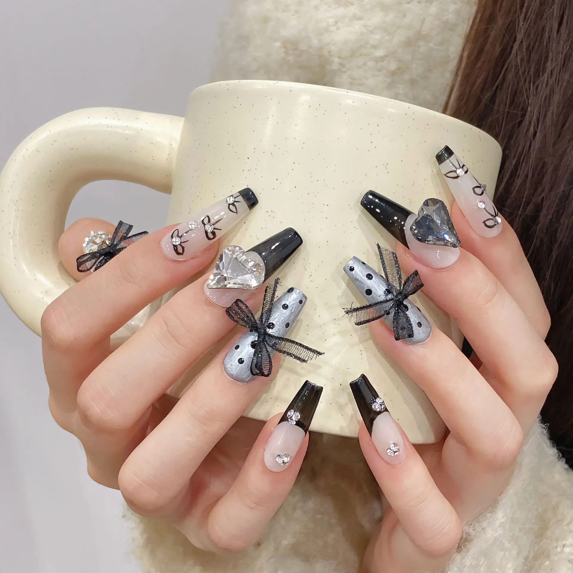 긴 발레리나 수제 가짜 손톱, 블랙 프렌치 프레스 네일, 나비매듭 디자인, 발레 웨어러블 가짜 손톱, 여성 및 소녀용