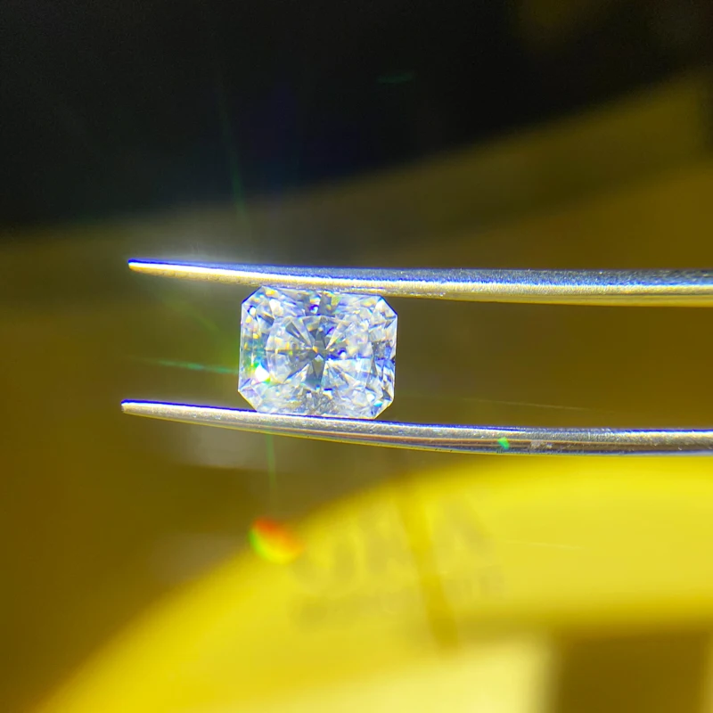 Hoge kwaliteit losse Moissanite 5x7mm 1ct Radiant Cut Super D kleur VVS1 uitstekende losse moissanite kraal voor vrouw sieraden maken