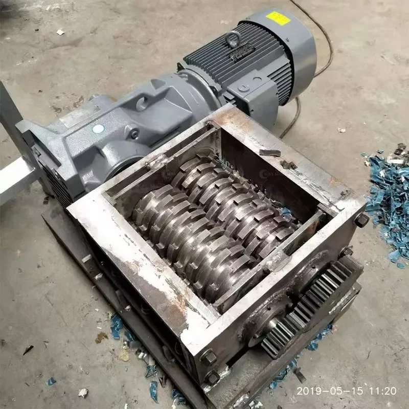Tire Shredder Metal Shredder Rubber Plastic Shreds Tires, Metals, Plastics and Other Solid Waste