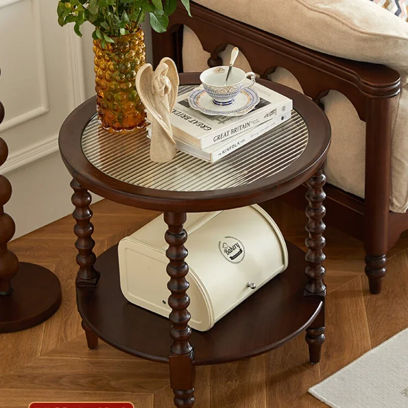 복고풍 원목 소형 원형 테이블 이미지