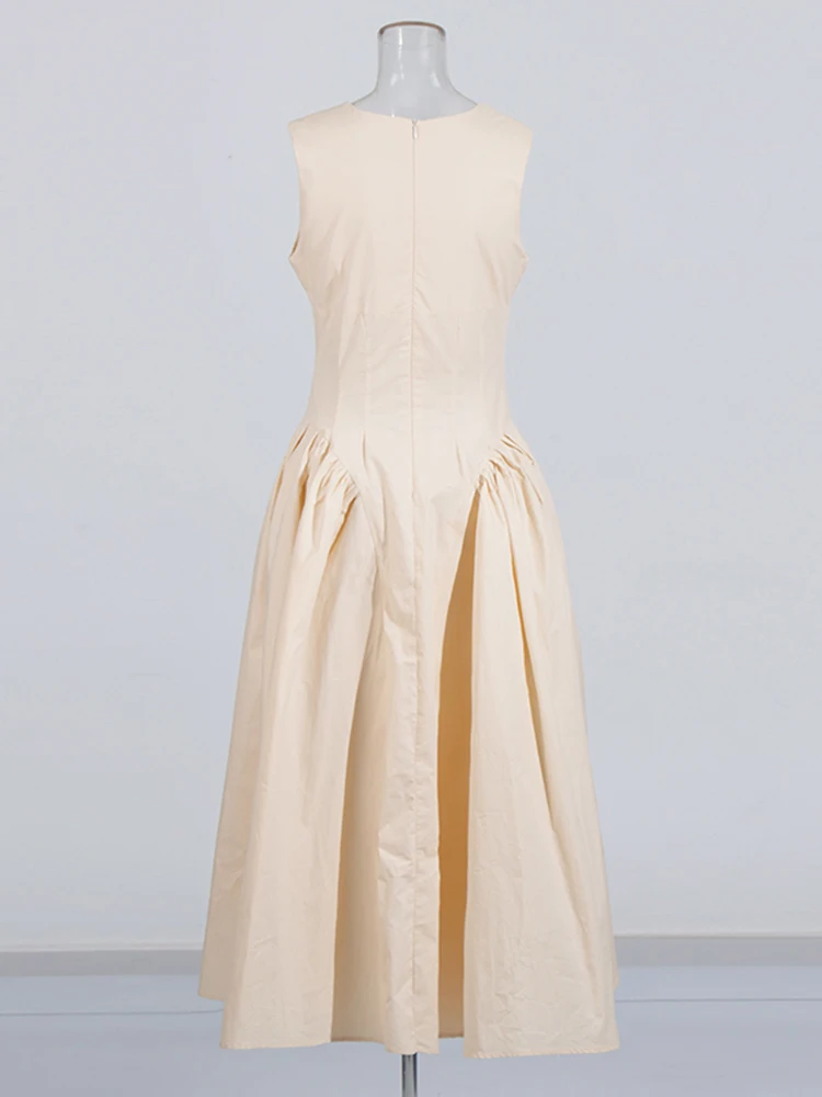 TWOTWINSTYLE Solid Spliced Folds Long Dresses for Women Square Collar Sleeveless High Waist Minimalist Dress Female New