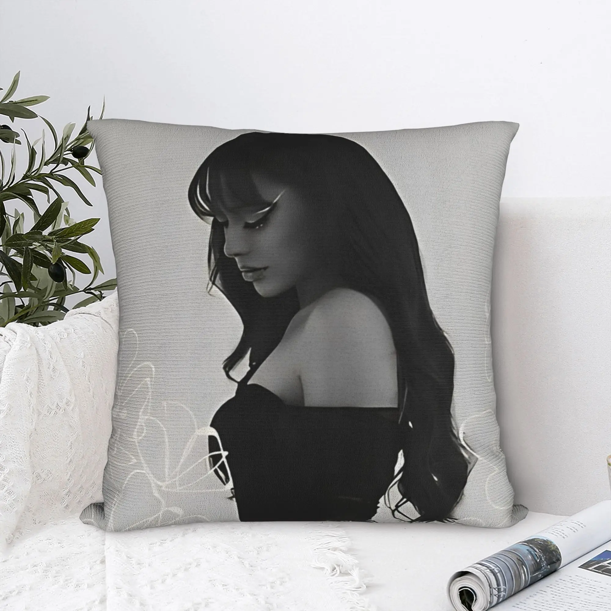 Ayliva In Liebe Tour 2024 Concert  Pillow Cover  Cute Funny Pillow Case For Sofa Bedroom Home Decor Comfy Pillowcases Gift Idea