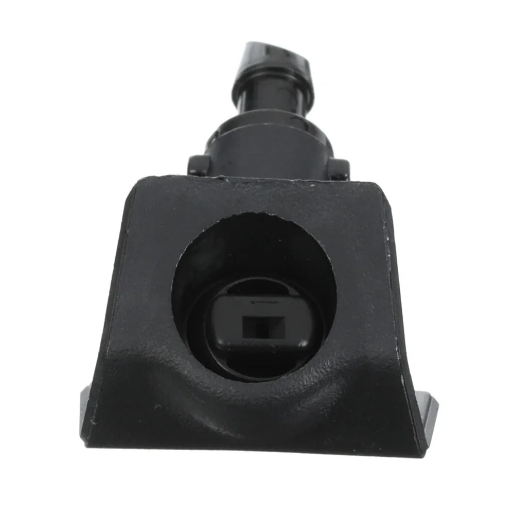 

Windshield Washer Washer Nozzle Easy Installation Plug-and-play Replacement Windshield Washer Nozzle Car Accessories