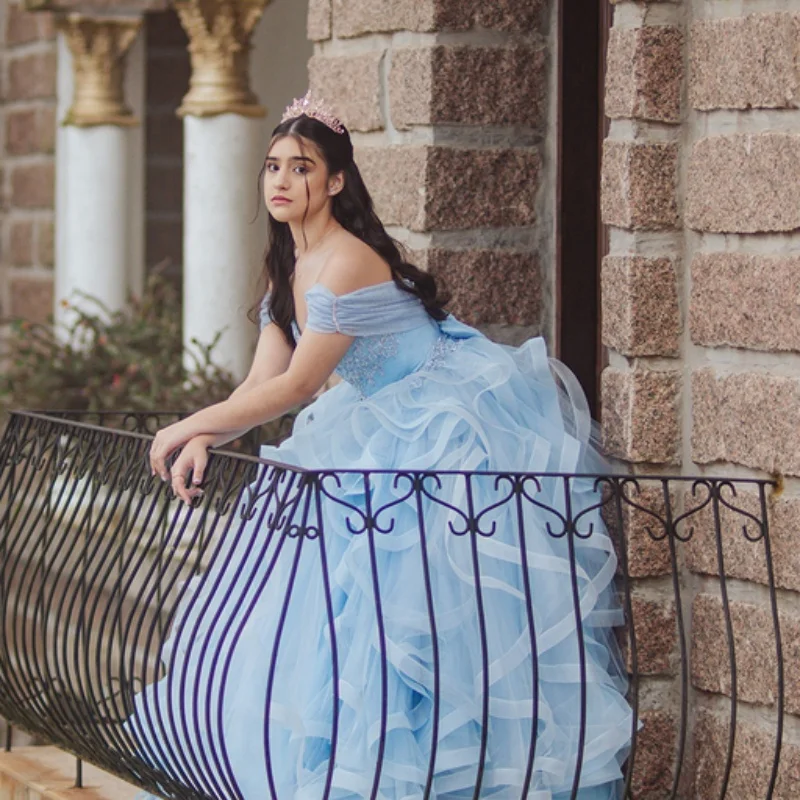 

Shiny blue Quinceanera Dress Lace layering Tull glitter decal Long tail vestidos de 15 Quinceanera ﻿Customized