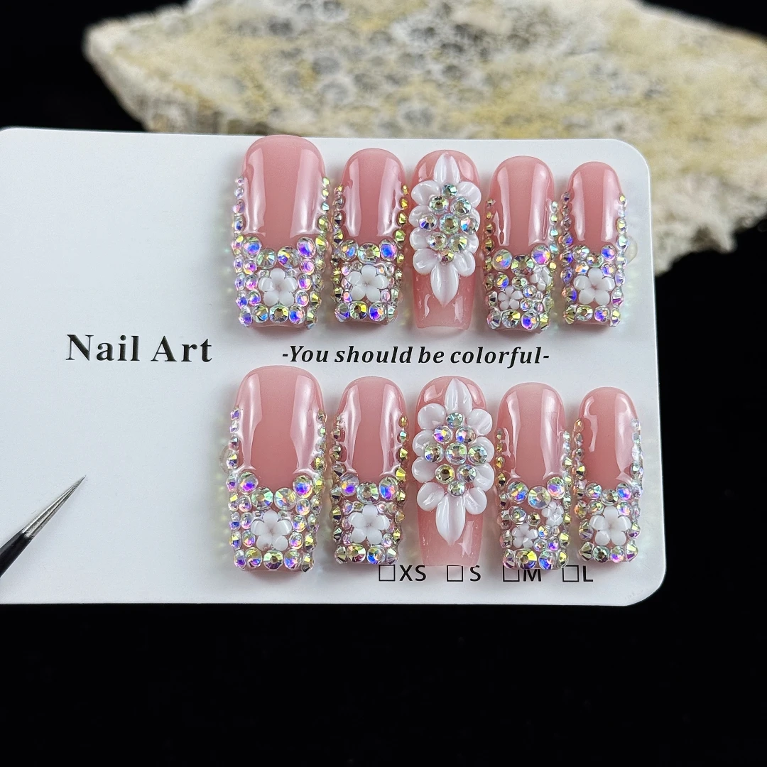 10pcs high-end Sweet and cool style, hand-painted three-dimensional patterns, dazzling with numerous diamonds handmade fake nail