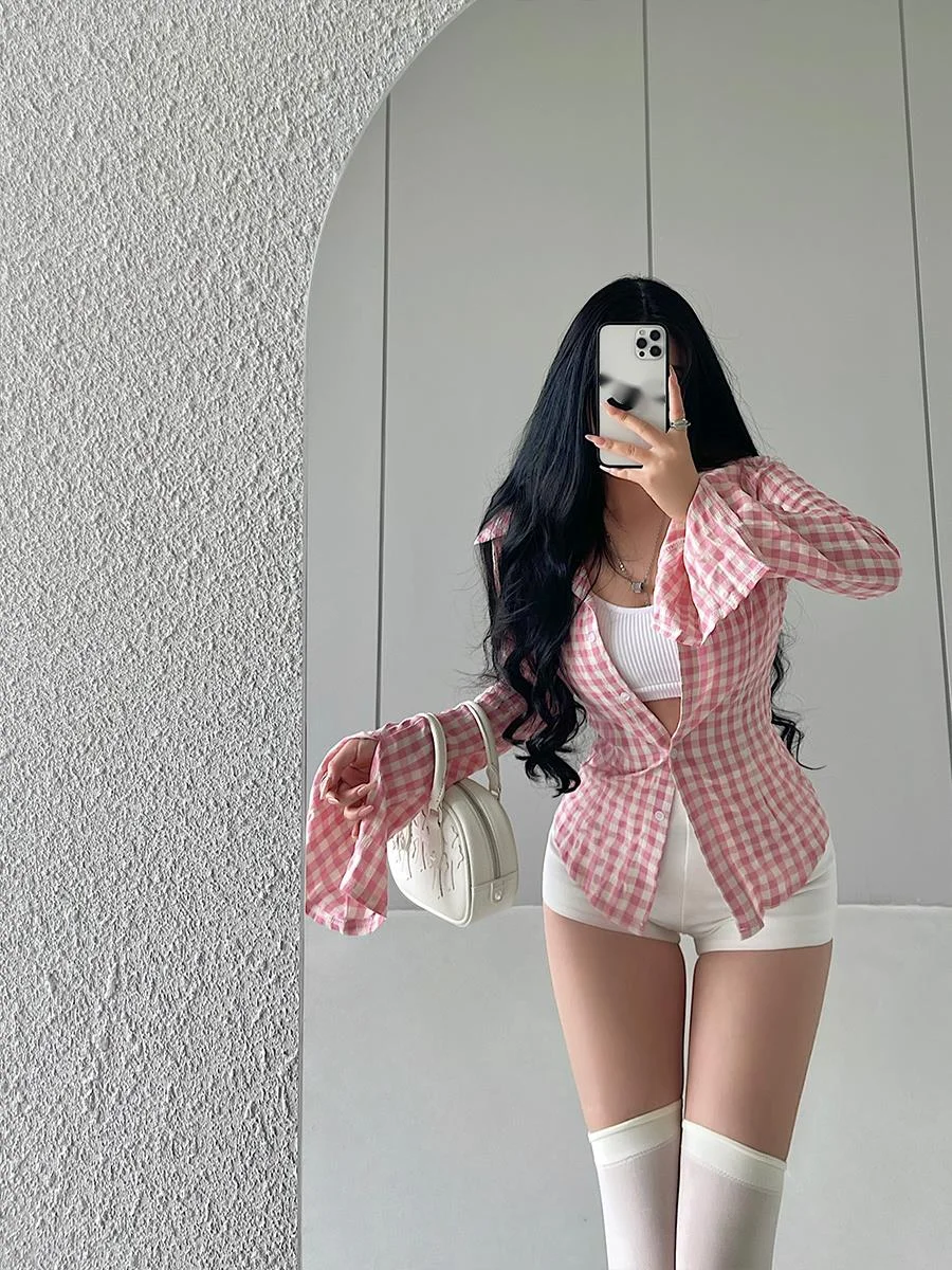 

WOMENGAGA Spicy Girl Polo Collar Single Breasted Slim Split Flared Sleeve Plaid Shirt Top Sweet Blouse Fashion Women 2023 529K