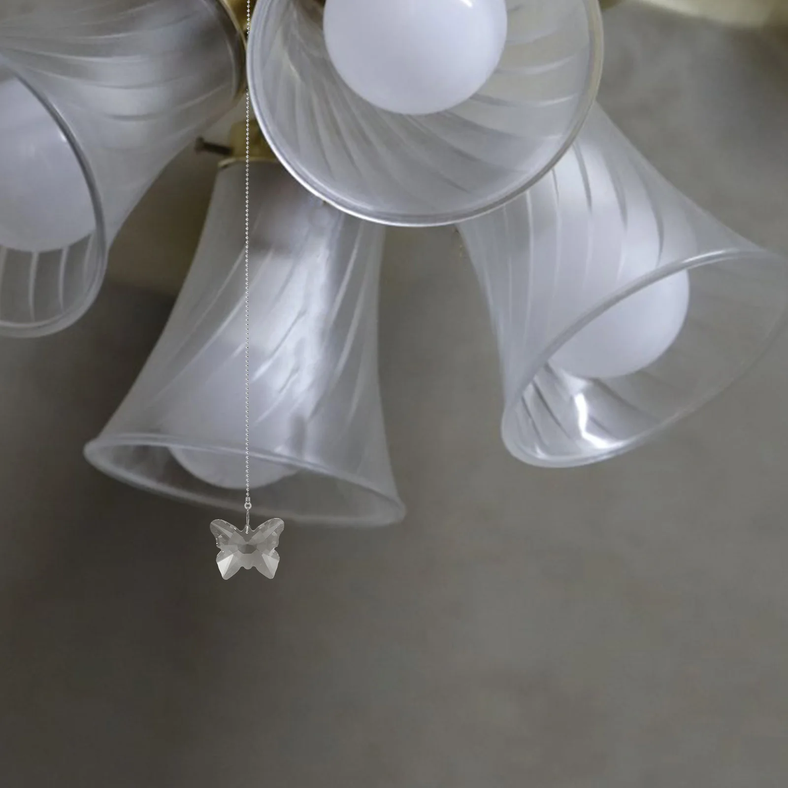 

4Pcs Butterfly Crystal Chain Pendant for Ceiling Fan Pull Decorative Sun Catcher Extension Ideal Bedroom Living Room Lamp