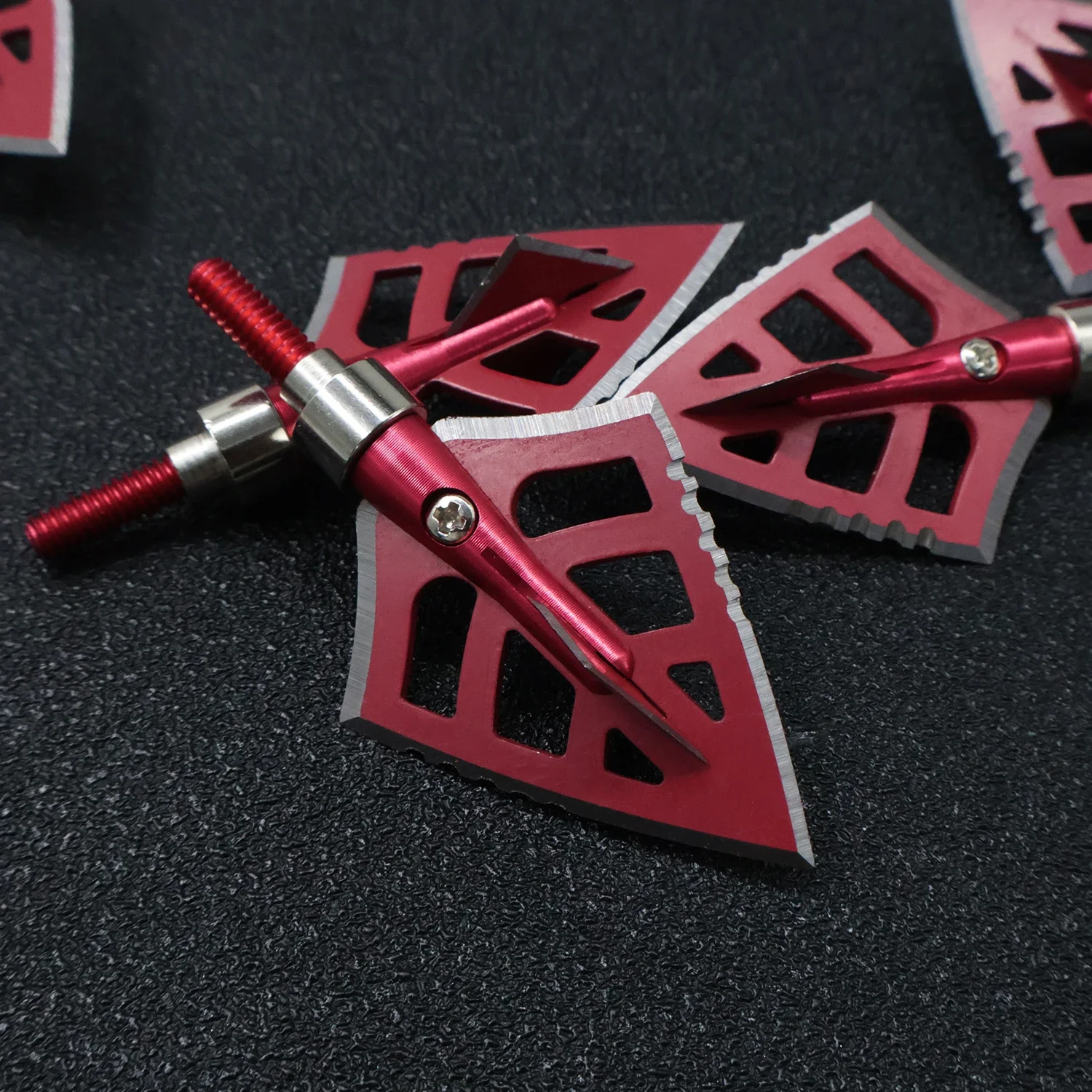 Triple Blade Fixed Broadhead Triangle Wide Cut Head Stainless Steel 3 Sharp Edges Threaded Base for Compound Recurve Bow Hunting