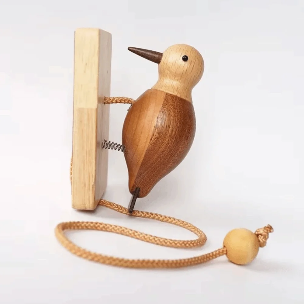 Housewarming Door Knocker Handmade Retro Pendant Doorbell Cute Woodpecker Design Practical Wooden Woodpecker Guest Arrival