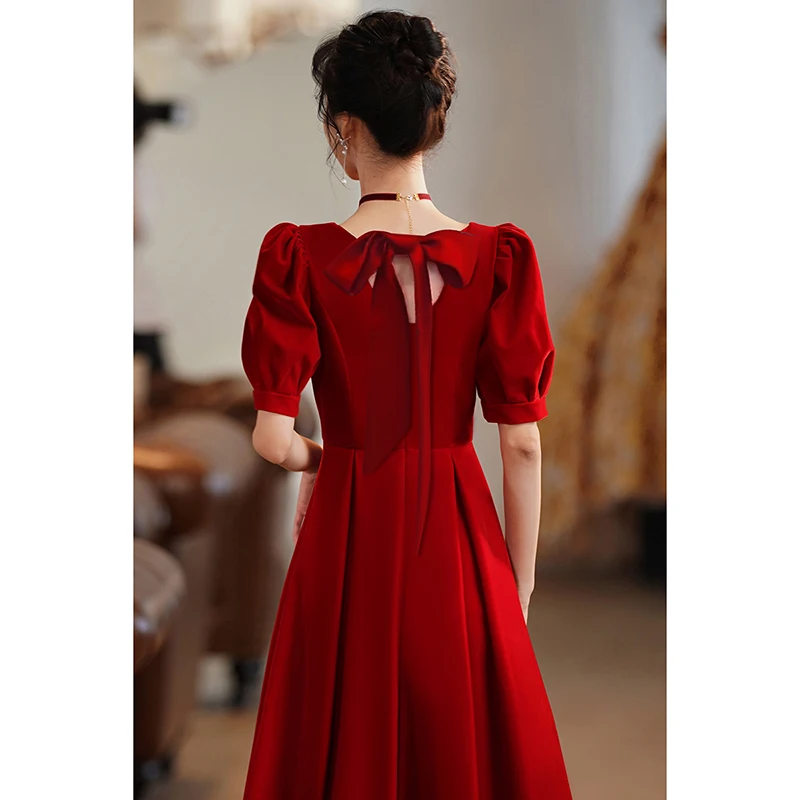 

Simple Elegant Red Wedding Dress Hebe Style Engagement Party Dress Suitable for Daily Wear Perfect for Women Aged 18-25