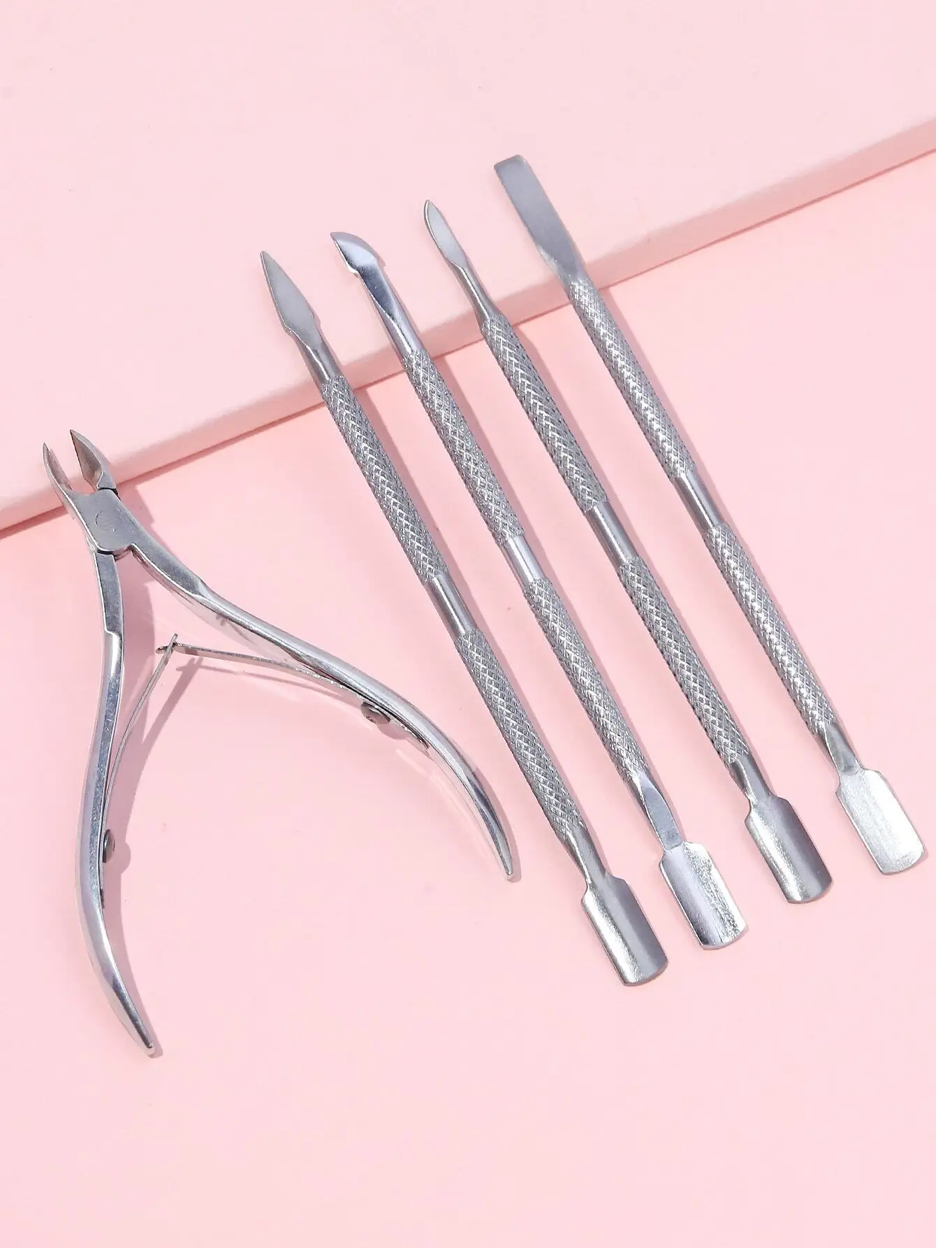 

5Pcs Manicure Tool Kit Stainless Steel Nail Polish Removing Tool Pedicure Care Set Foot Care Tools Nail Cuticle Remover For Daily Use