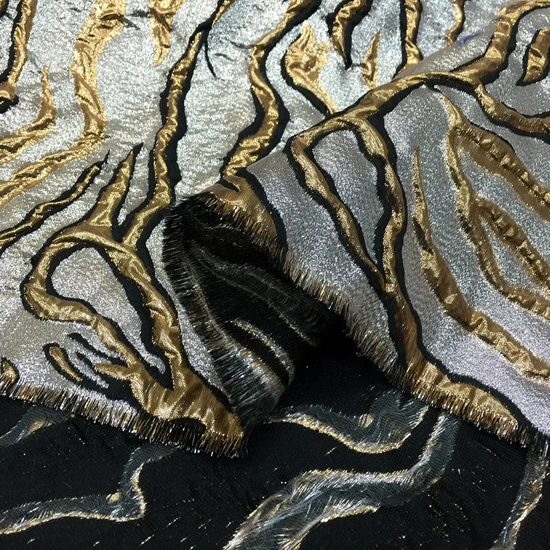 Yarn-dyed Jacquard Fabric Irregular Striped Three-dimensional Spring and Summer Dress Performance Clothing Fabrics by the Meter