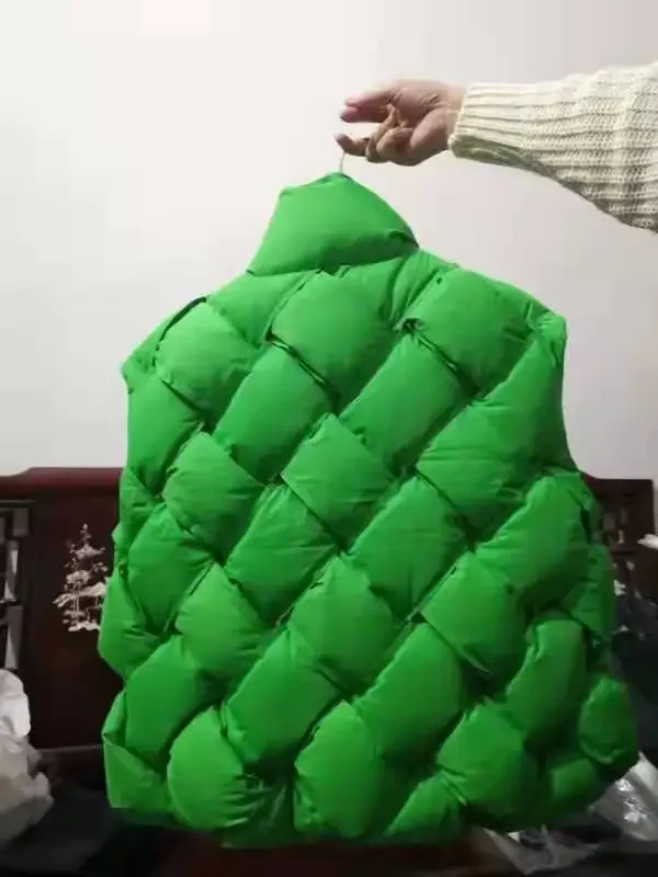 2023 Winter New Fashion Woven Pattern Warm Down Vest Jacket Female Green Loose-Fitting Rabbit Fur Cotton Sleeveless Vests Ladies