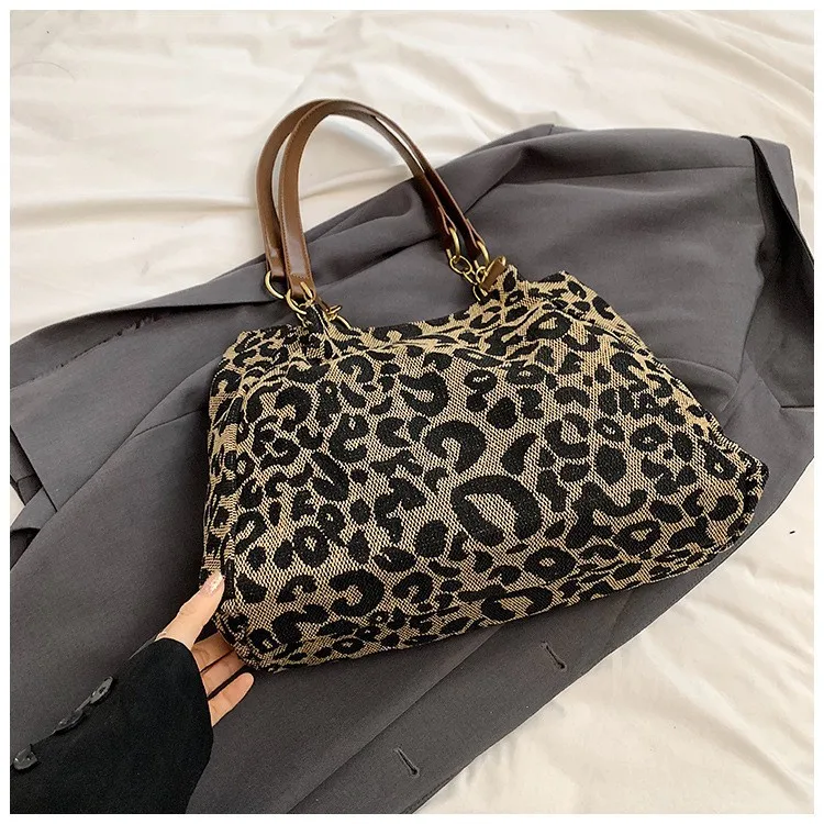 Meistverkaufte Damentasche, Retro-Leopardenmuster, einzelne Achselhöhlen-Umhängetasche, Einkaufstasche mit großer Kapazität, tägliche Handtasche für Frauen beim Einkaufen – Detail 7