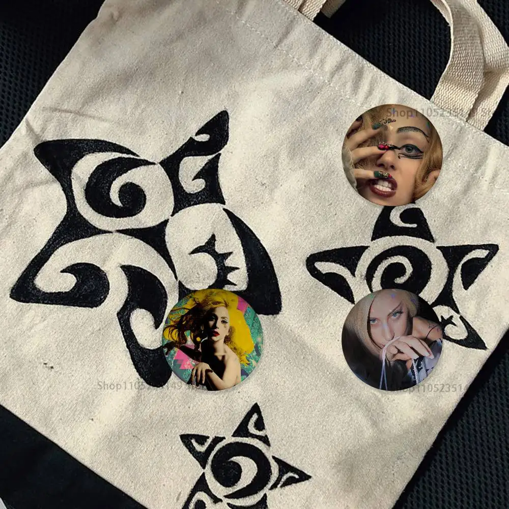 Singer L-Lady Gaga 58 Cartoon Badge Stage Brooches on Backpack Clothes Handmade Round Enamel Pins for Jewelry Gift Bag Accessory